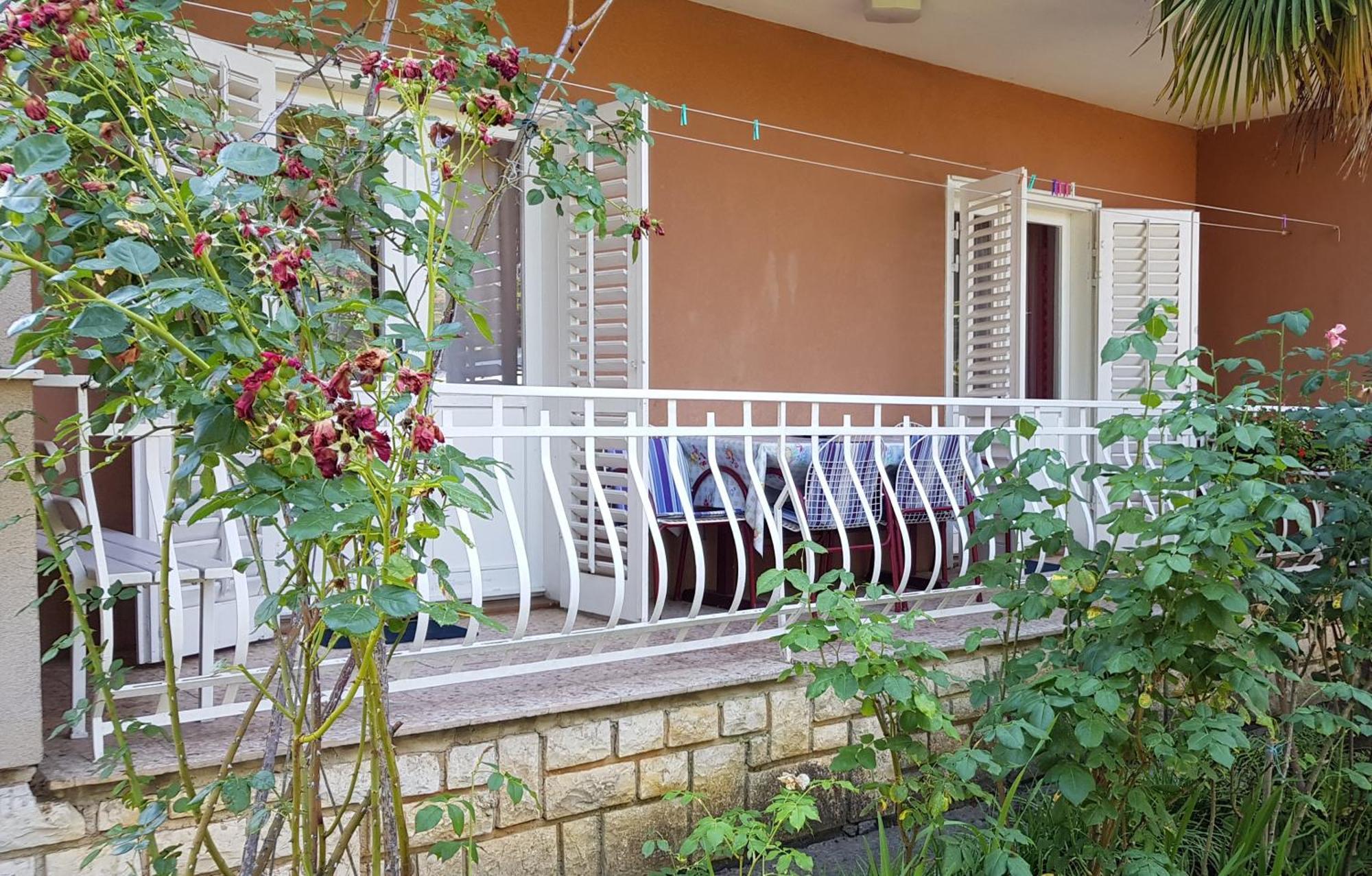Renata Mare Apartments Rovigno Esterno foto